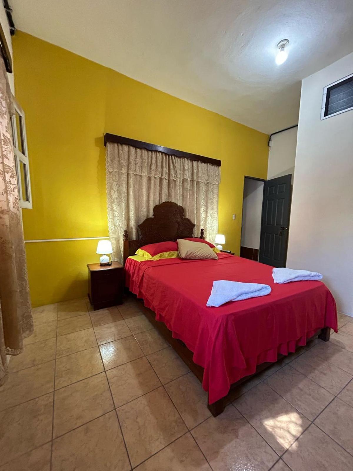 Casa Maya Itza Flores Dış mekan fotoğraf