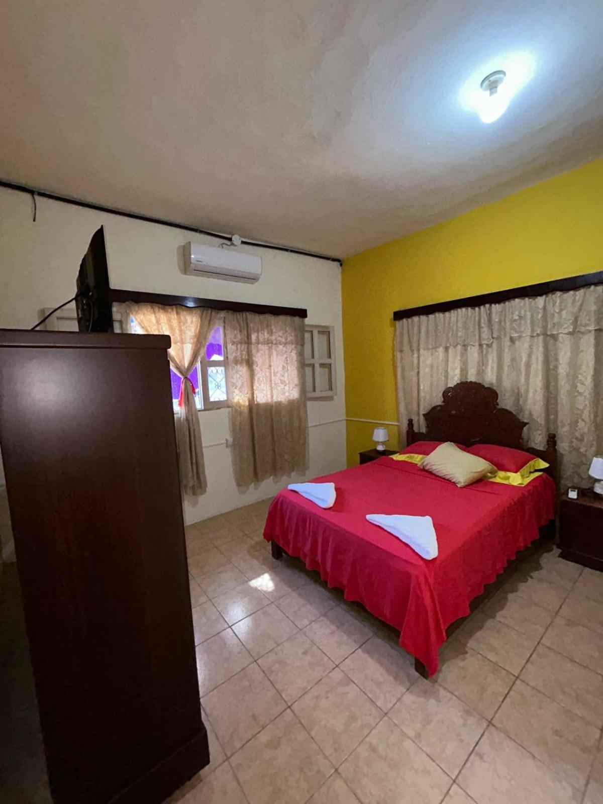 Casa Maya Itza Flores Dış mekan fotoğraf