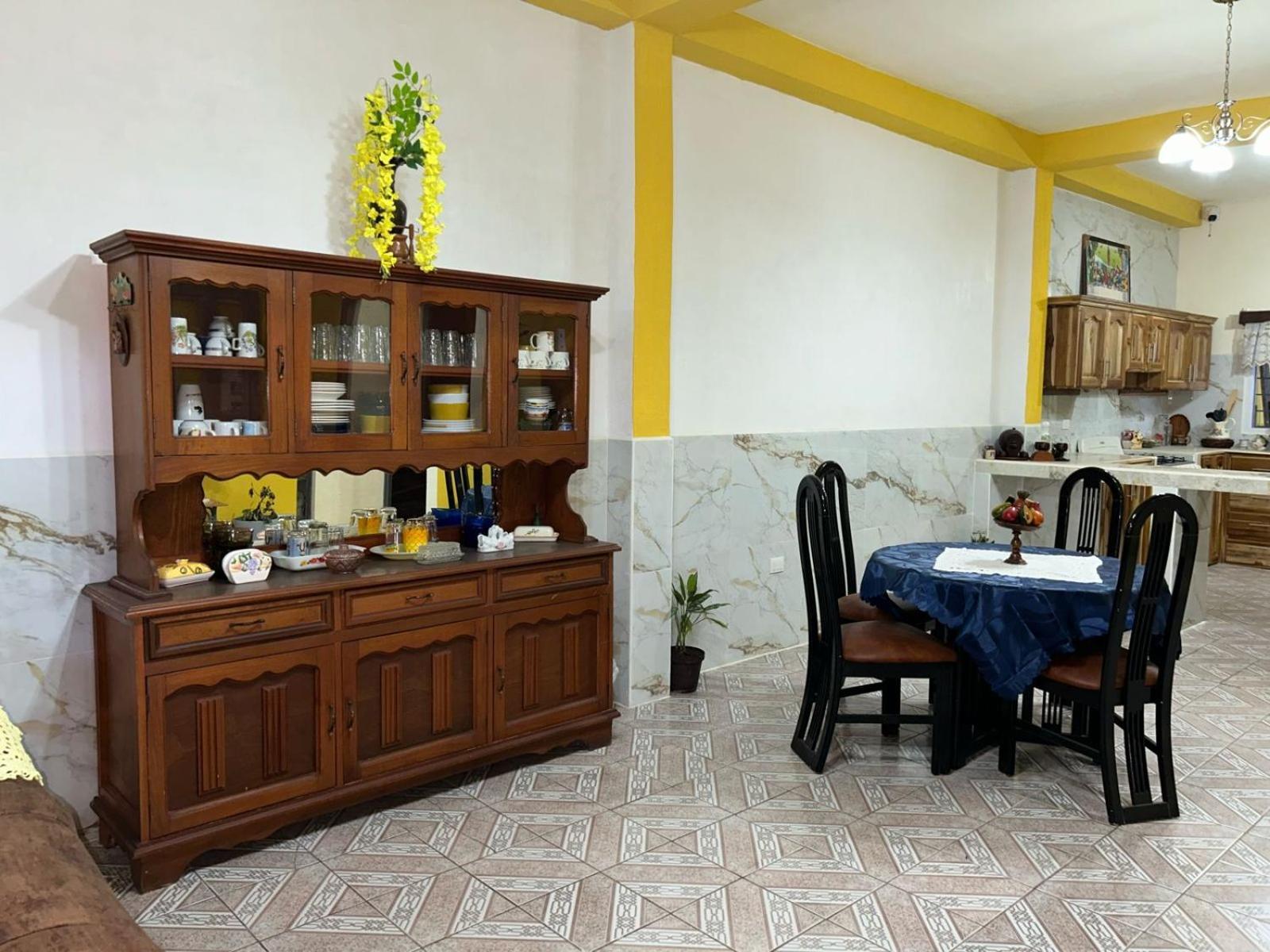 Casa Maya Itza Flores Dış mekan fotoğraf