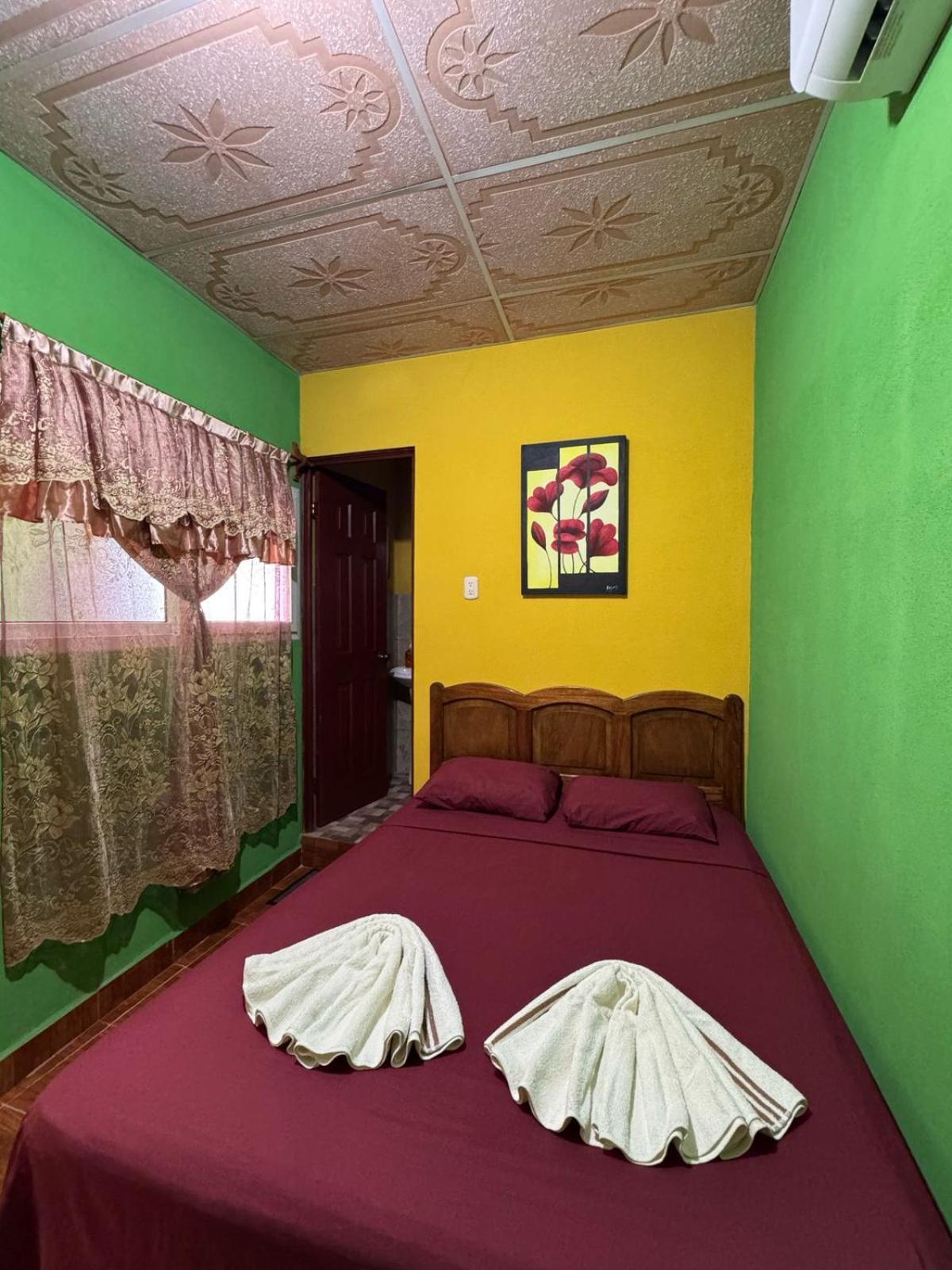 Casa Maya Itza Flores Dış mekan fotoğraf