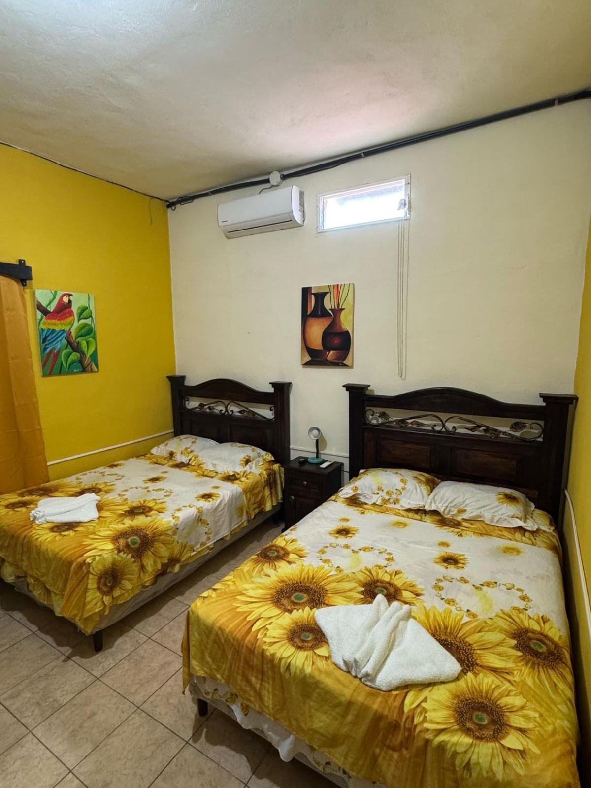 Casa Maya Itza Flores Dış mekan fotoğraf