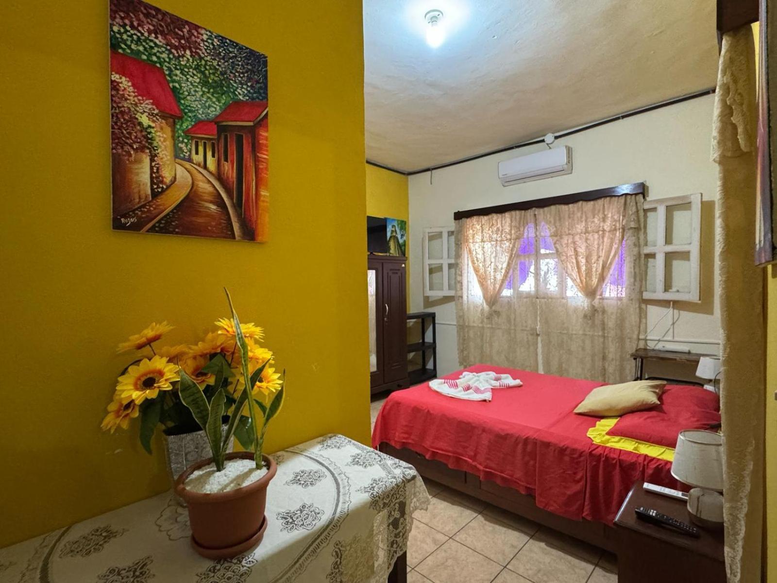 Casa Maya Itza Flores Dış mekan fotoğraf