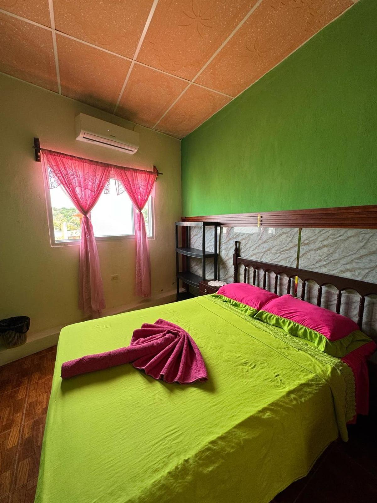 Casa Maya Itza Flores Dış mekan fotoğraf